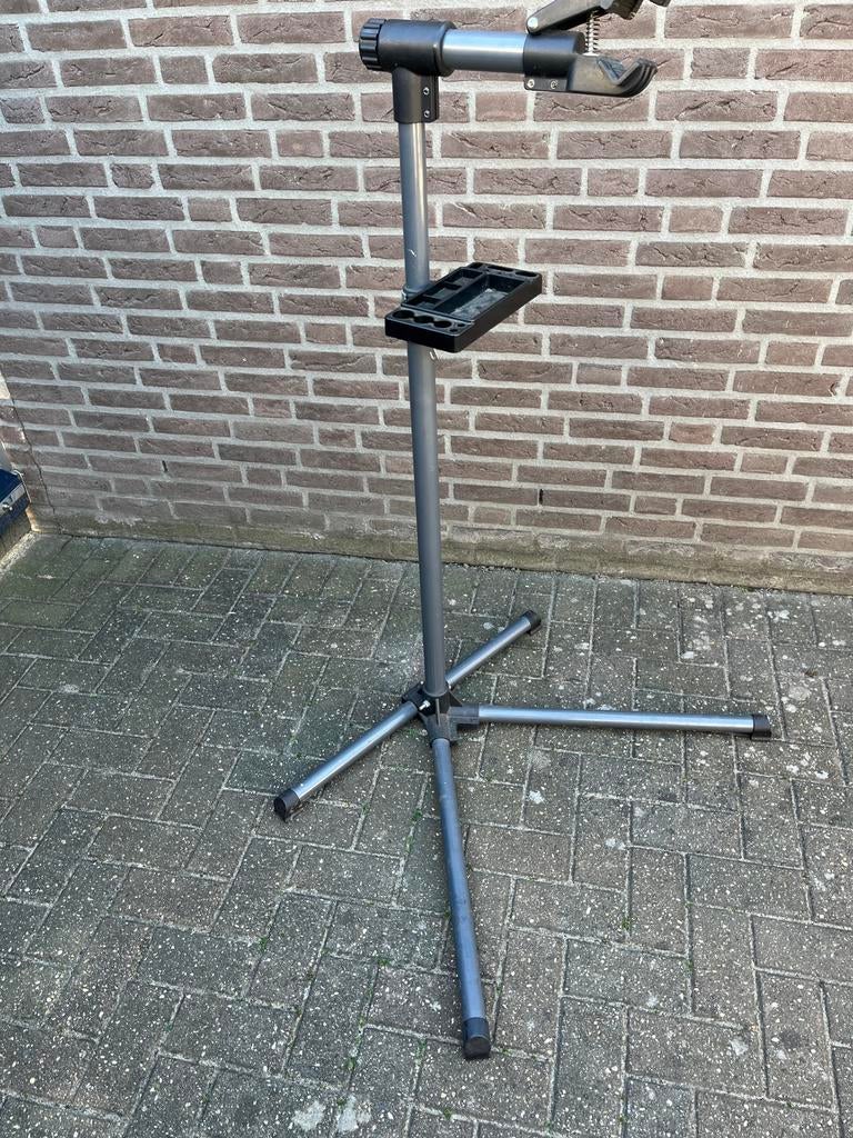Te koop fietsreparatie standaard, Fietsen en Brommers, Fietsaccessoires | Fietsgereedschap, Ophalen of Verzenden, Zo goed als nieuw