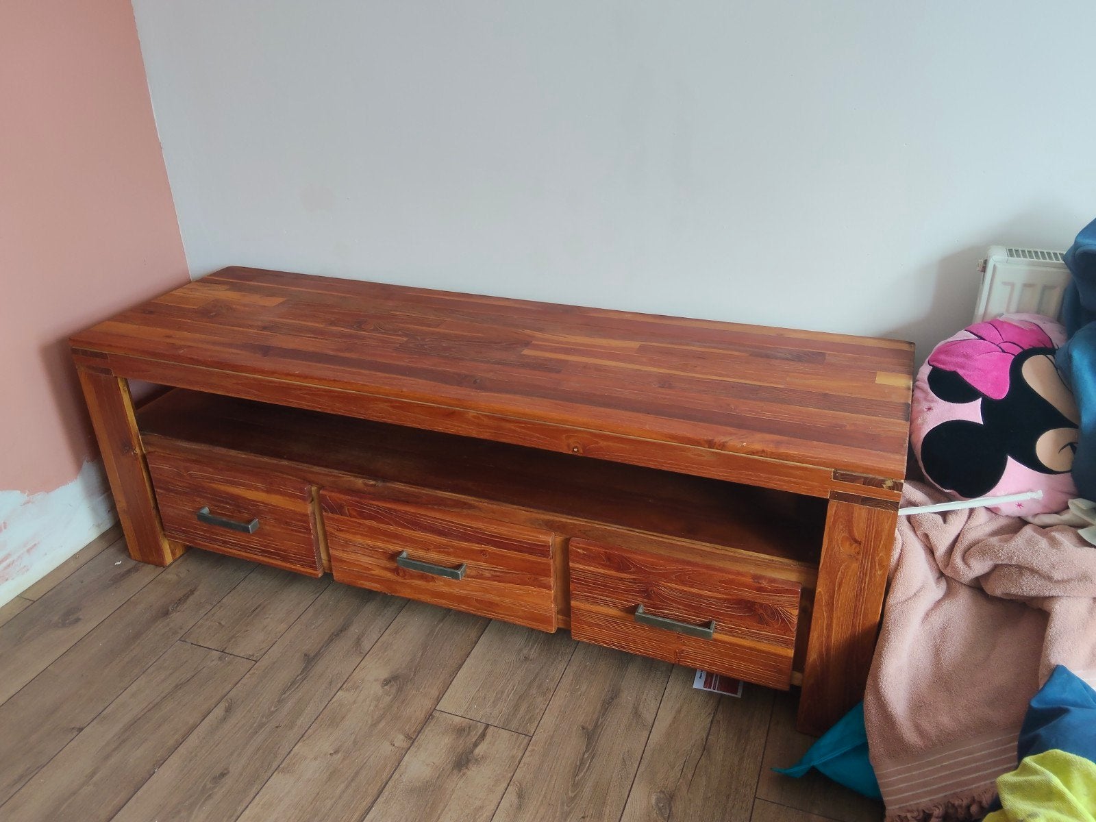 Houten TV meubel, Ophalen, 150 tot 200 cm, Zo goed als nieuw, Minder dan 100 cm