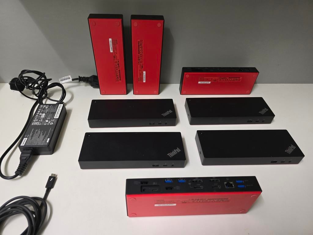 Lenovo thinkpad thunderbolt 3 dock gen 2 dockingstation!, Ophalen of Verzenden, Zo goed als nieuw