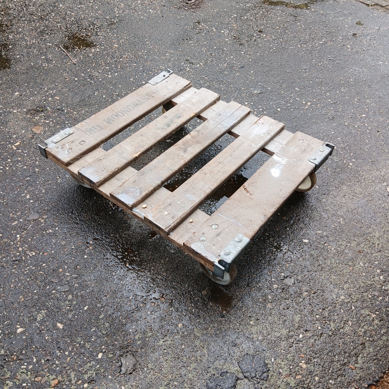 Houten palletroller / palletdolly met wielen, Ophalen