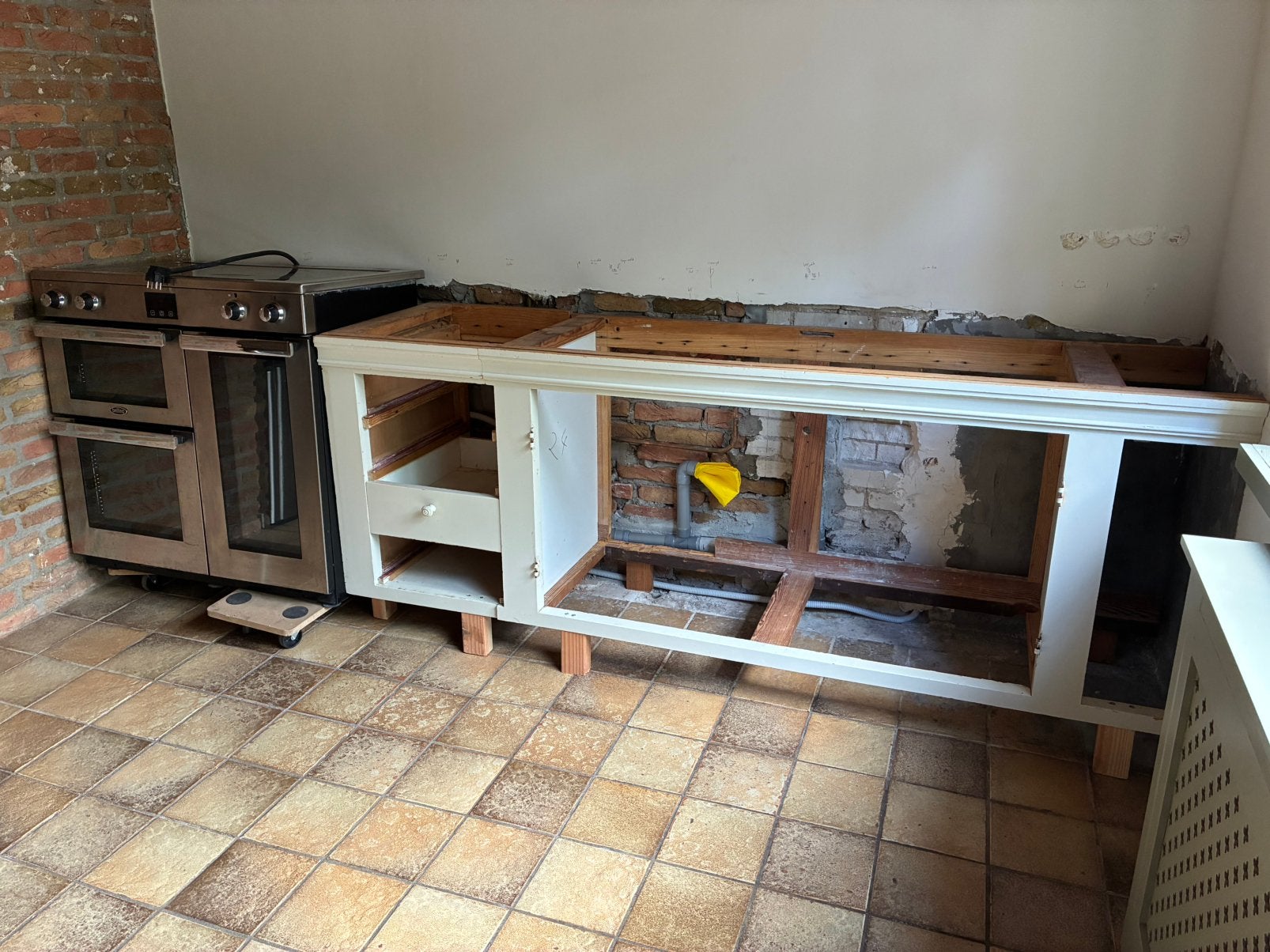 Hulp gezocht - keuken plaatsen! Timmerman