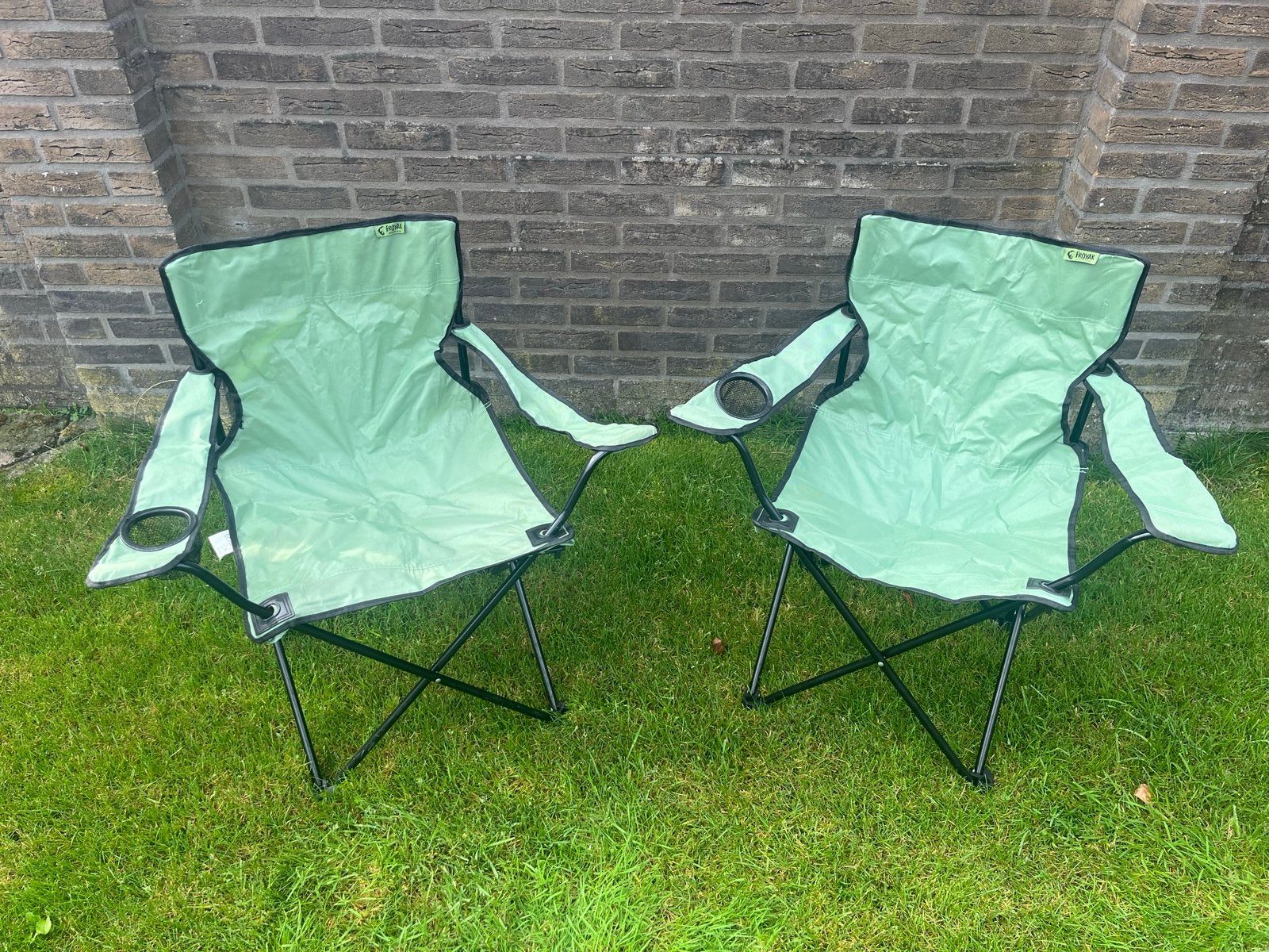 2x Campingstoel - Lichtgroen, Opvouwbaar met Bekerhouder, Caravans en Kamperen, Ophalen, Gebruikt, Campingstoel