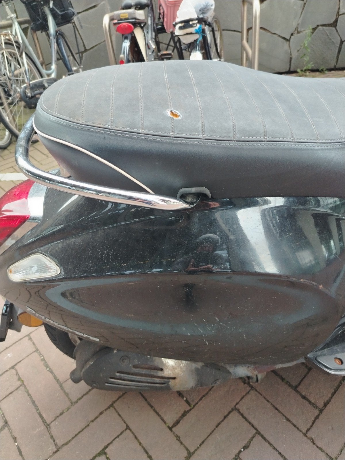 Vespa Primavera 2017 - Opknapper met nieuwe banden, Gebruikt, Overige modellen, Ophalen of Verzenden, Maximaal 25 km/u