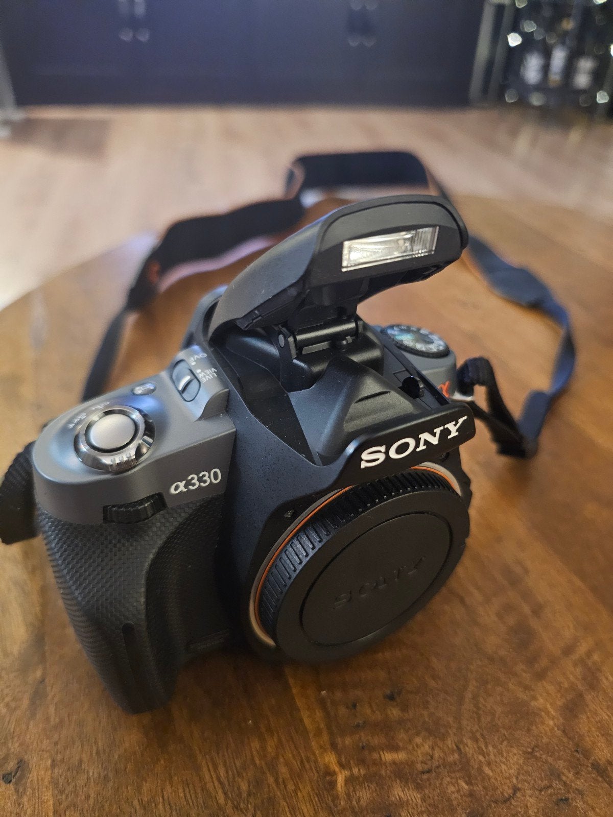 Sony Alpha a330 Spiegelreflexcamera - 10.2 MP, Audio, Tv en Foto, Fotocamera's Digitaal, Ophalen, Gebruikt, Spiegelreflex, Ingebouwde flitser