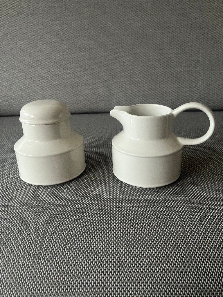 Melk- en suikerpot van Midwinter uit de Wedwoodgroep, Huis en Inrichting, Keuken | Servies, Overige typen, Ophalen of Verzenden