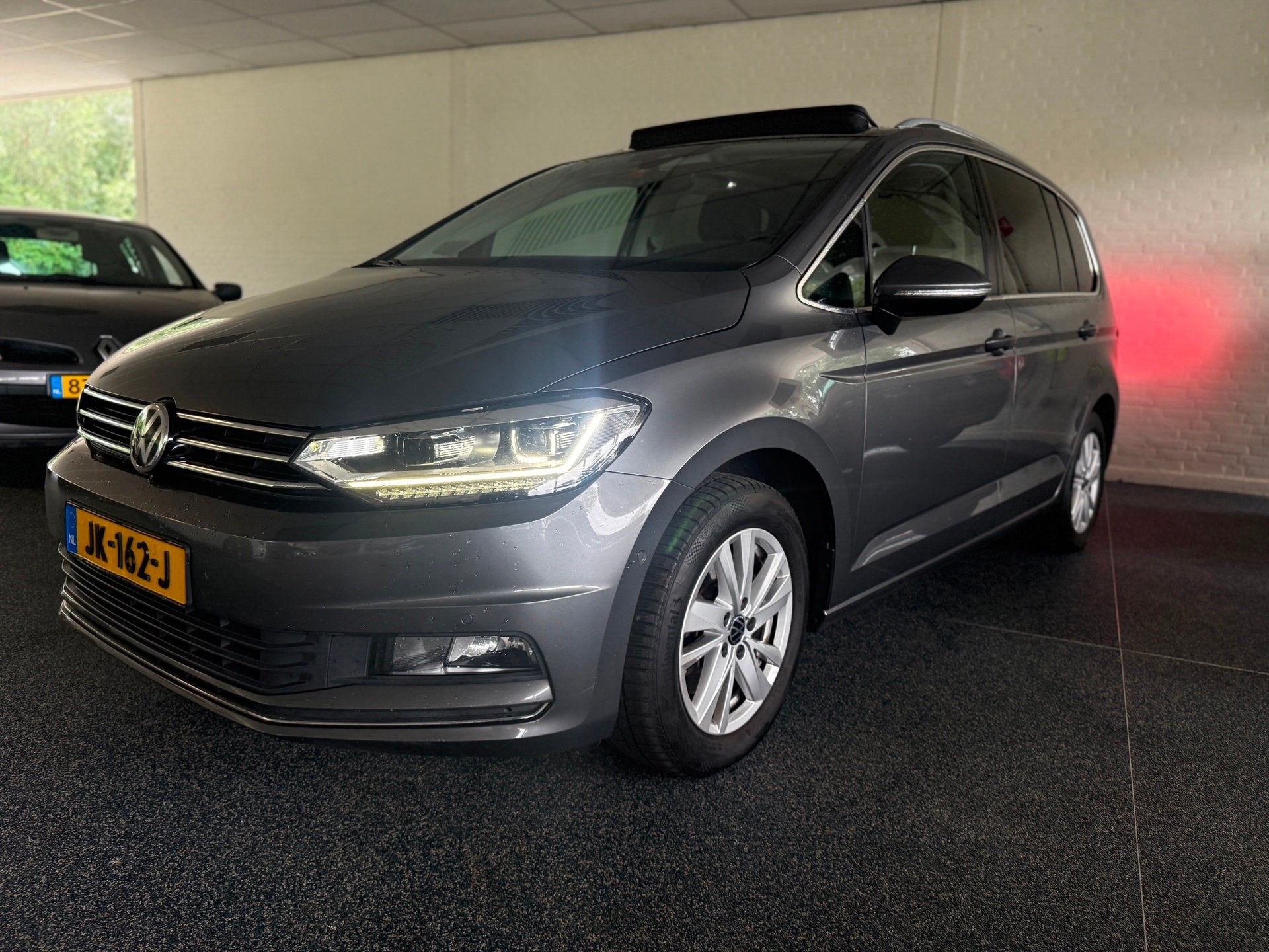Volkswagen Touran 2.0 TDI SCR Highline 150 PK | Panorama | C, Auto's, Voorwielaandrijving, 4 cilinders, 150 pk, Alcantara