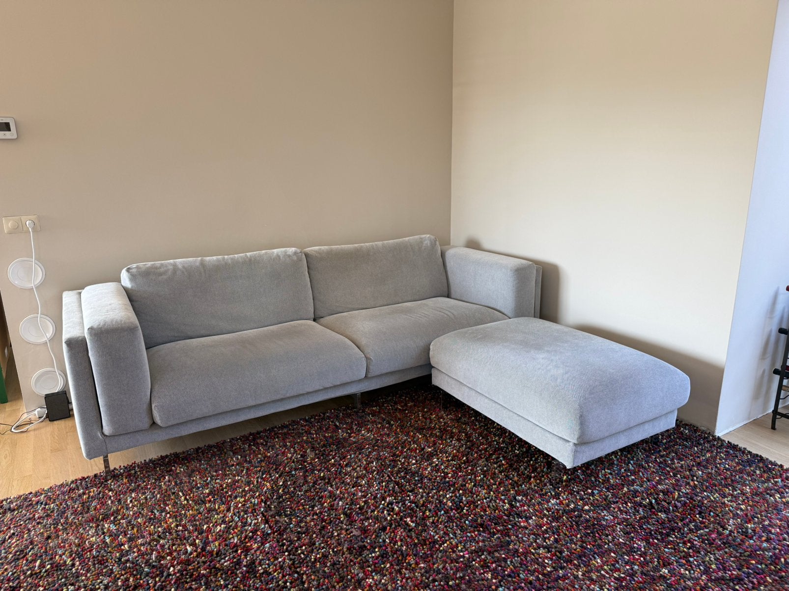 IKEA nockeby bank met hocker, Huis en Inrichting, Banken | Bankstellen, Ophalen, Tweepersoons, 75 tot 100 cm, Zo goed als nieuw