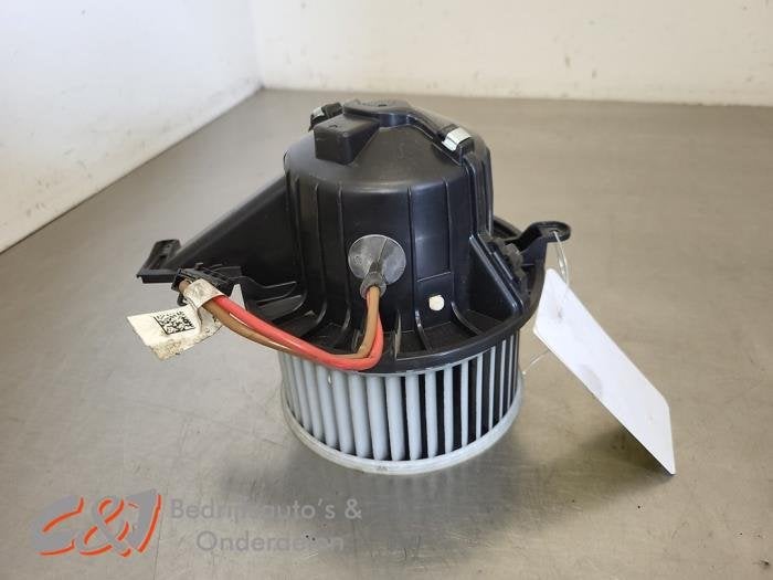 Kachel Ventilatiemotor van een Mercedes Vito, Gebruikt, -, Ophalen of Verzenden, -