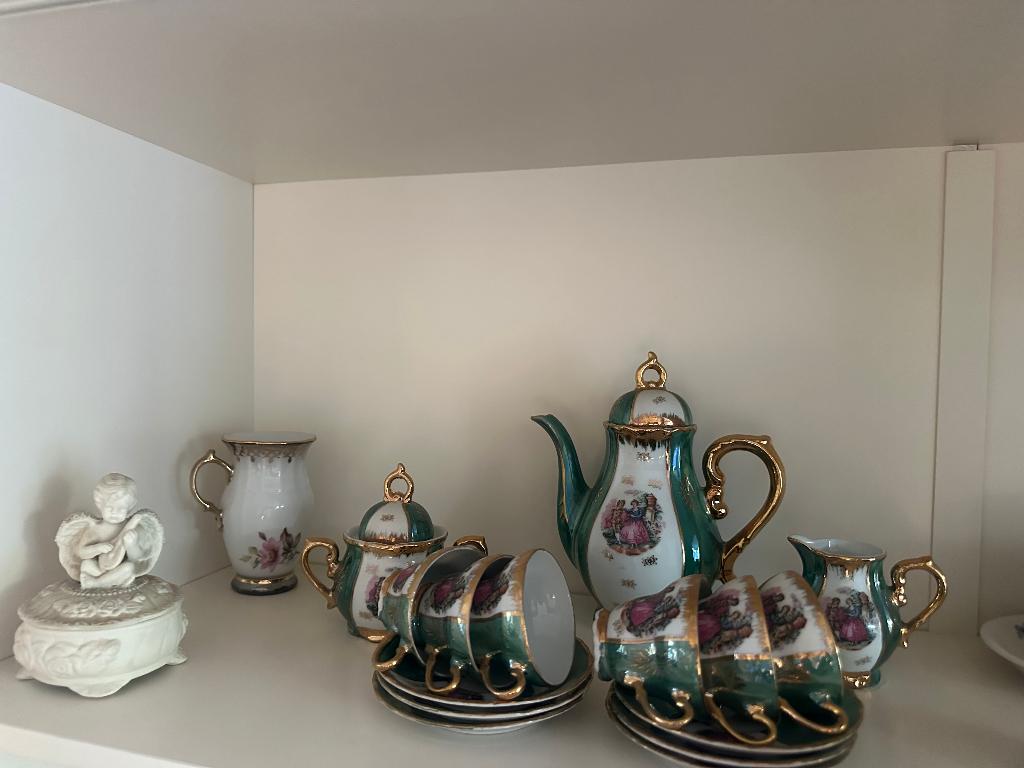 servies, Ophalen, Zo goed als nieuw, Overige stijlen, Kop(pen) en/of Schotel(s)