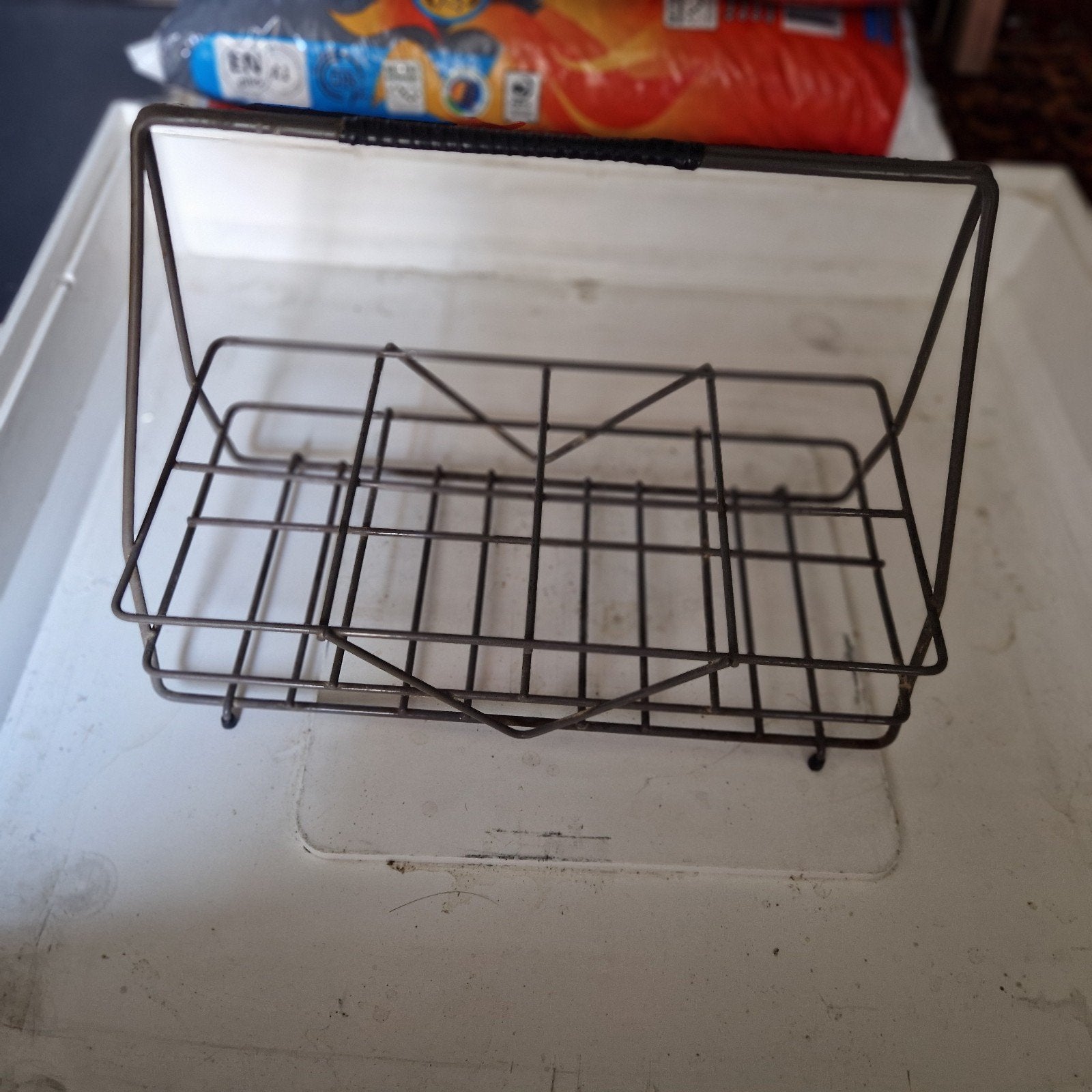 Vintage metalen flessenrek / flessenmand, Ophalen of Verzenden