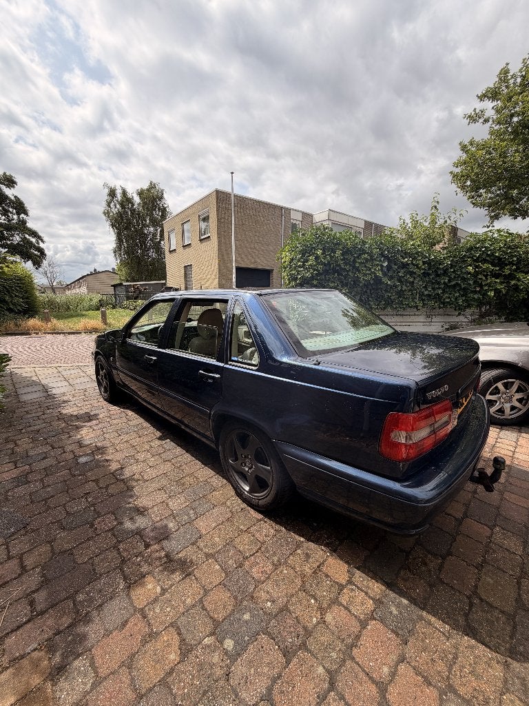 Volvo S70 2.4 140PK AUT 2000 Blauw, Auto's, Beige, Blauw, 75 €/maand, 2435 cc