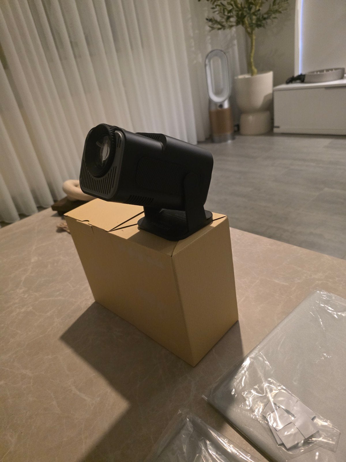 Compacte Full HD Projector - Zo goed als nieuw, Onbekend, LED, Ophalen of Verzenden, Zo goed als nieuw