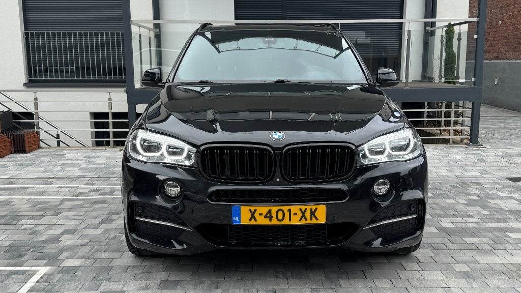 BMW 2015 Zwart, Auto's, Automaat, Zwart, Leder, 530 pk