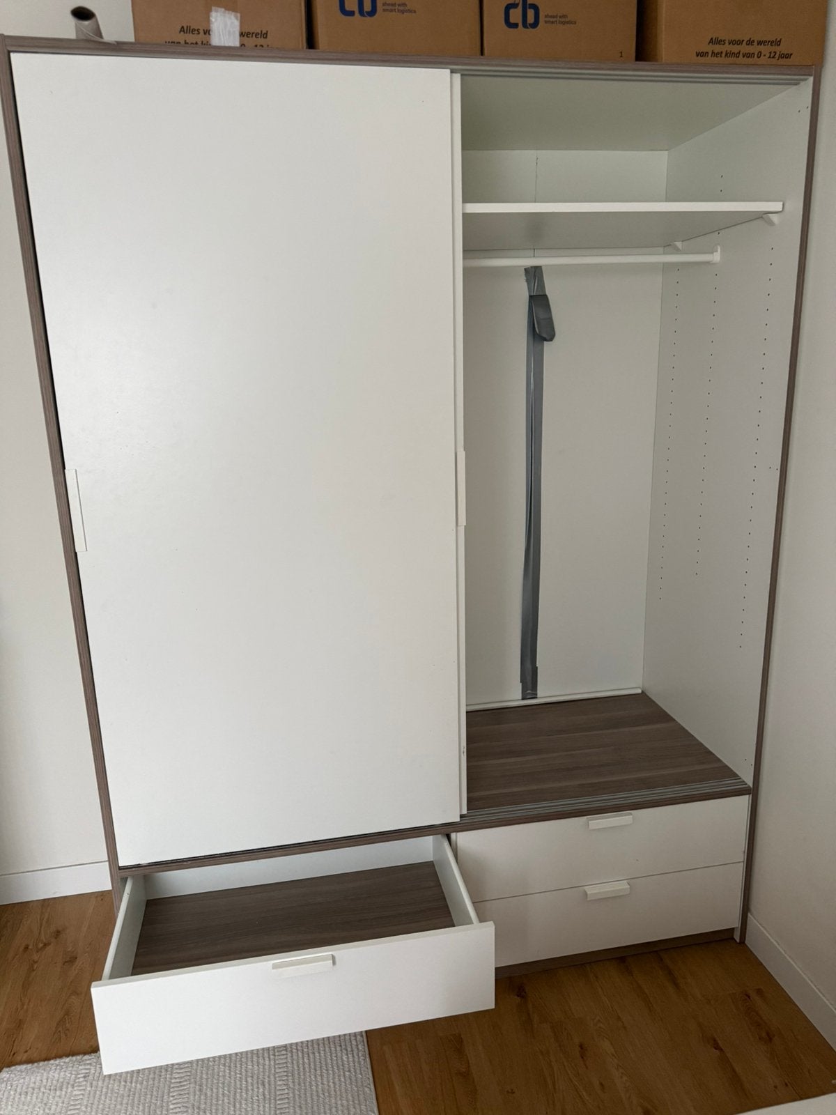 IKEA TRYSIL KAST, Ophalen, Gebruikt, 150 tot 200 cm, Met lade(s)