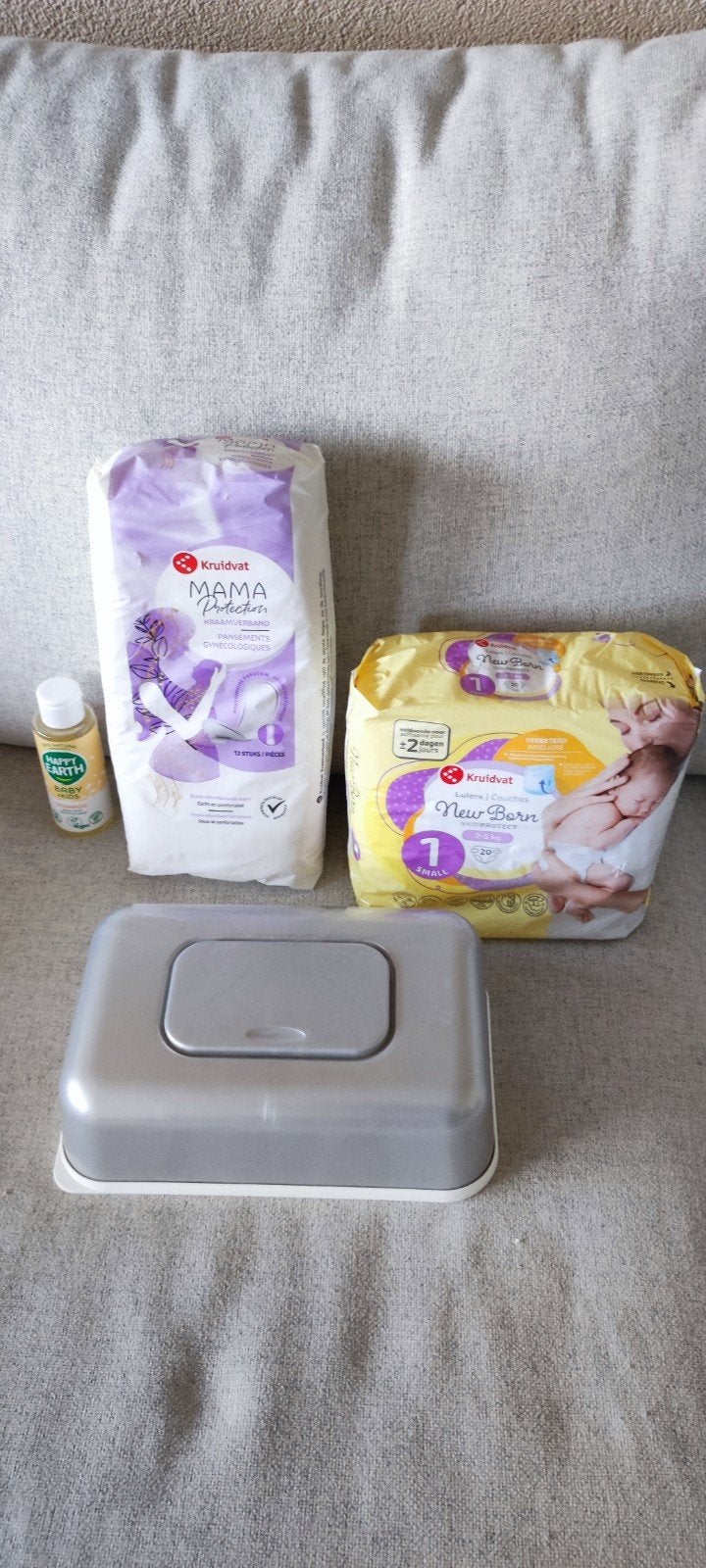 luiers maat 1 ,kraamverband, billendoekdoos en baby shampoo, Ophalen, Nieuw, Overige typen