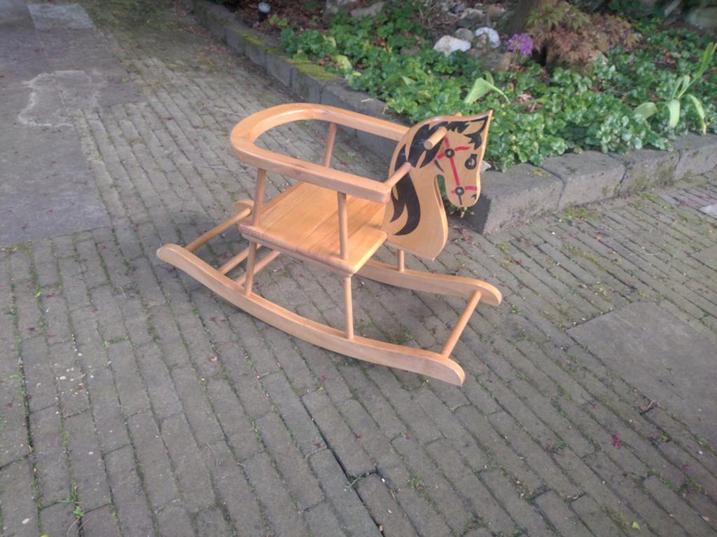 Hobbelpaard, Ophalen