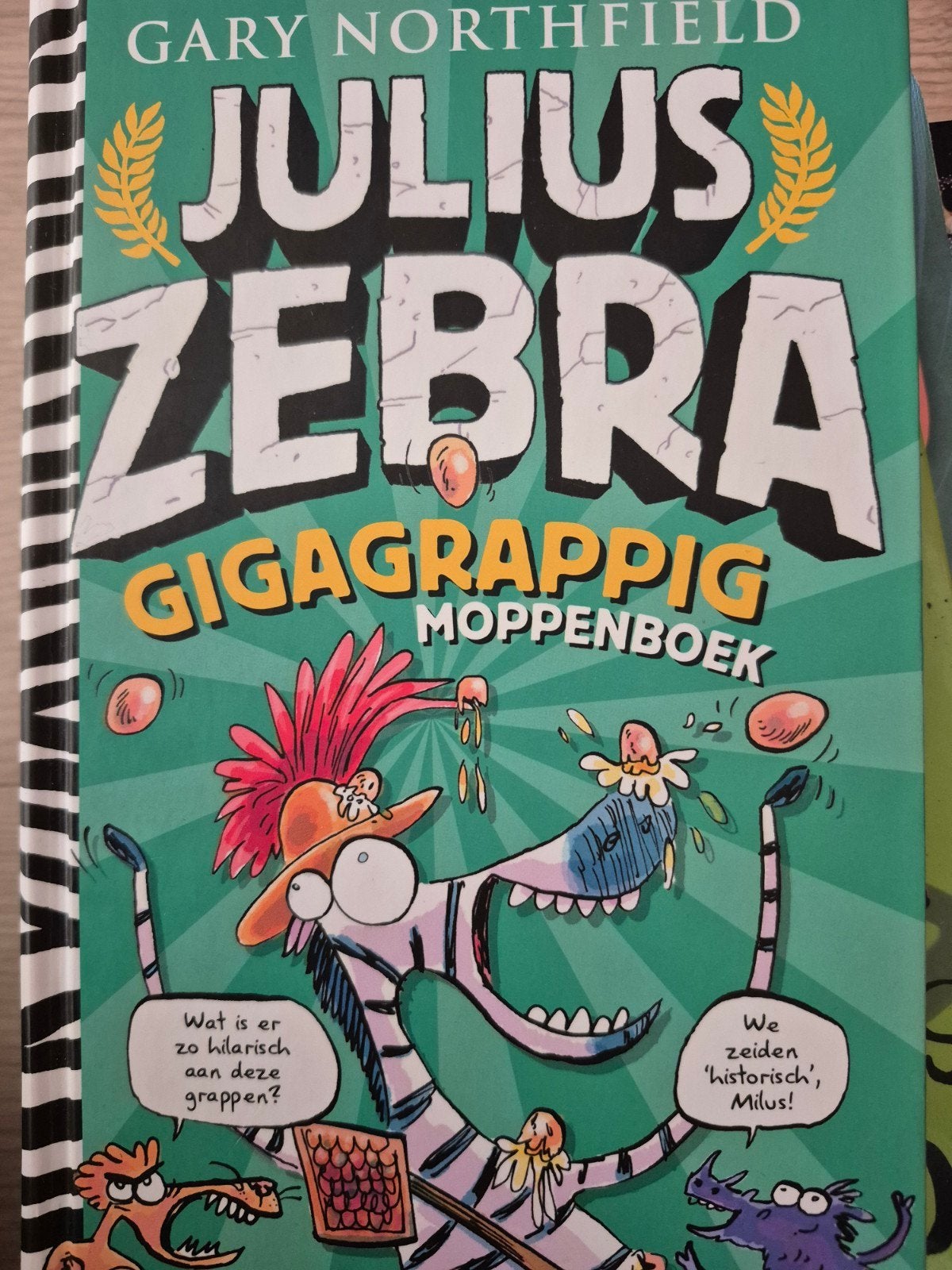 Julius Zebra Gigagrappig Moppenboek - Gary Northfield, Boeken, Ophalen, Zo goed als nieuw, Gary Northfield, Fictie algemeen