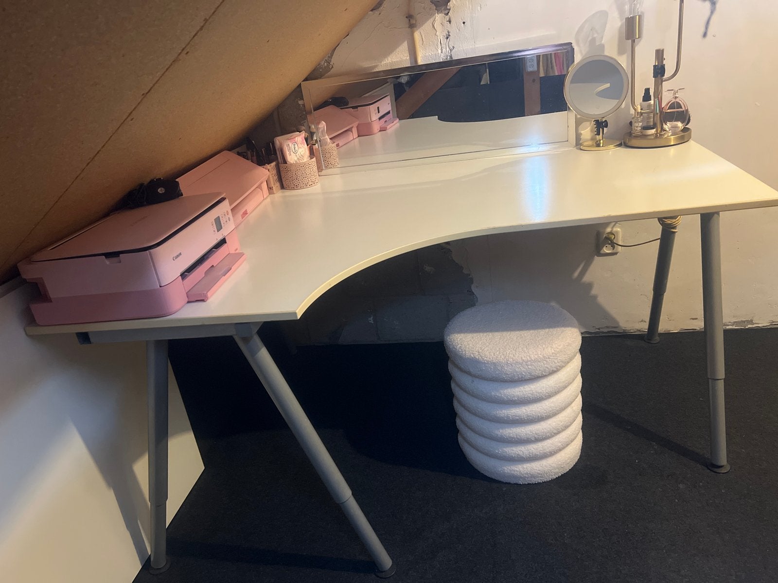 Wit hoekbureau met spiegel en krukje, Gebruikt, 100 tot 150 cm, Ophalen of Verzenden, Minder dan 100 cm