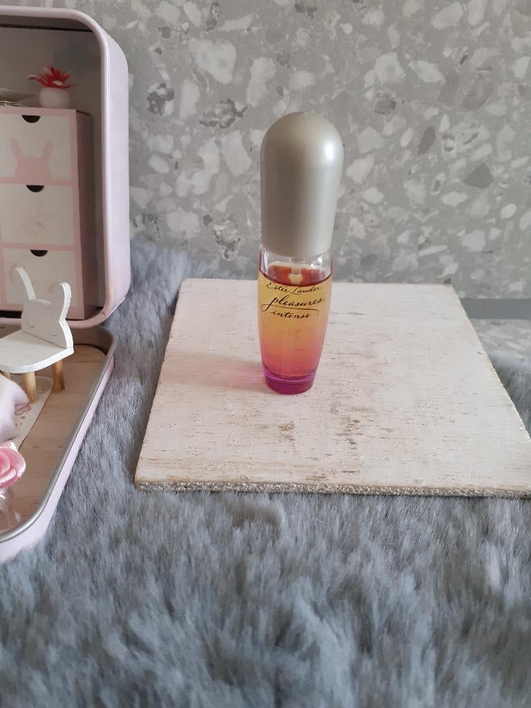 parfumminiatuur estee lauder pleasures intense, Ophalen, Zo goed als nieuw, Miniatuur, Gevuld