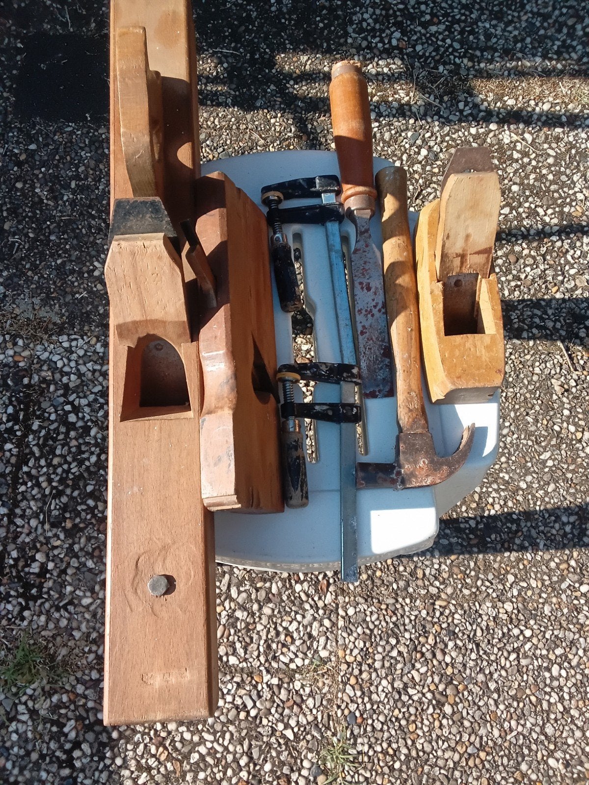 Antiek gereedschap 4-delig met o.a.schaven , hamer, lijmklem, Ophalen of Verzenden