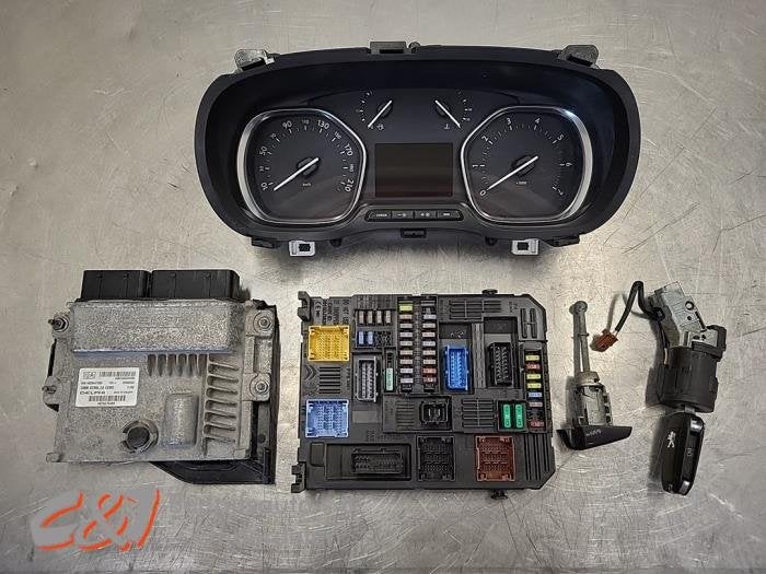 Kontaktslot + computer van een Peugeot Expert, Gebruikt, -, -, Ophalen of Verzenden