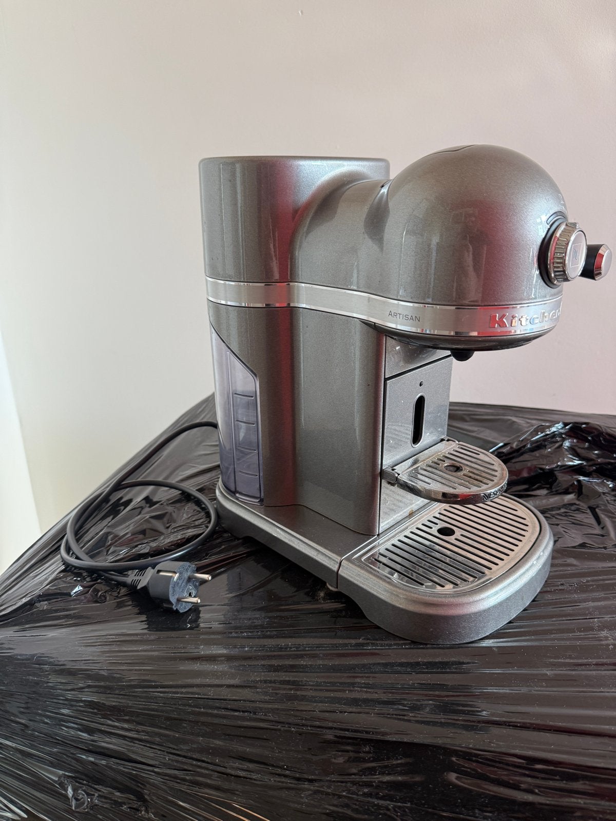 Kitchenaid Nespresso Koffiemachine Zilver/Grijs Metallic, Ophalen, Gebruikt, Koffiemachine, 1 kopje