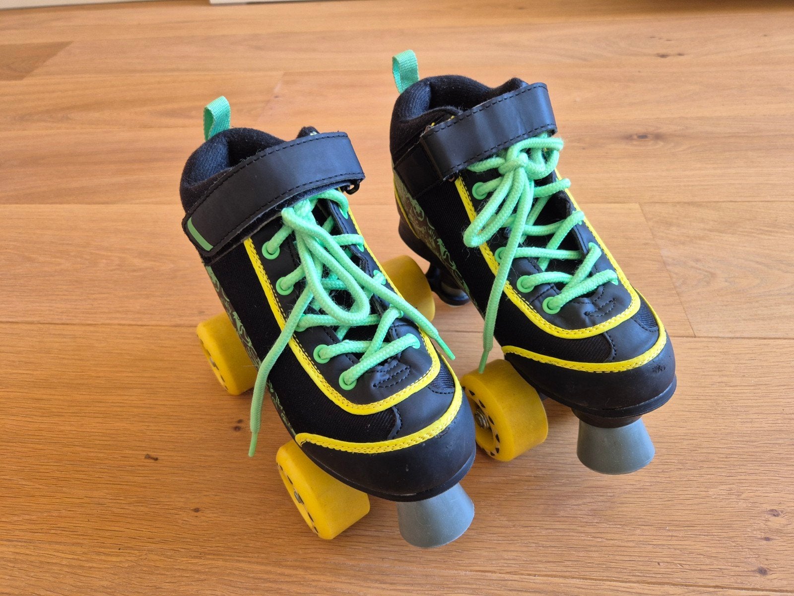 Rolschaatsen Crivit Zwart/Groen/Geel Maat 31-32, Ophalen, Verstelbaar, Zo goed als nieuw, Kinderen