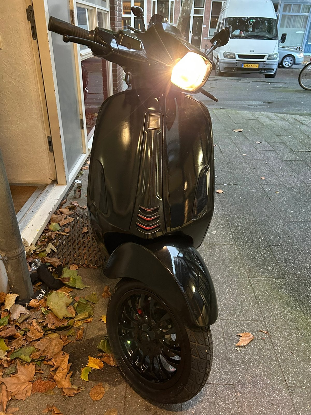 Vespa sprint  (opknapper), Ophalen, Gebruikt, Benzine