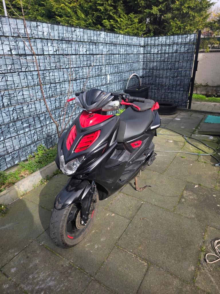 Yamaha Aerox 4T 2014, Gebruikt, Aerox, Maximaal 45 km/u, Ophalen of Verzenden