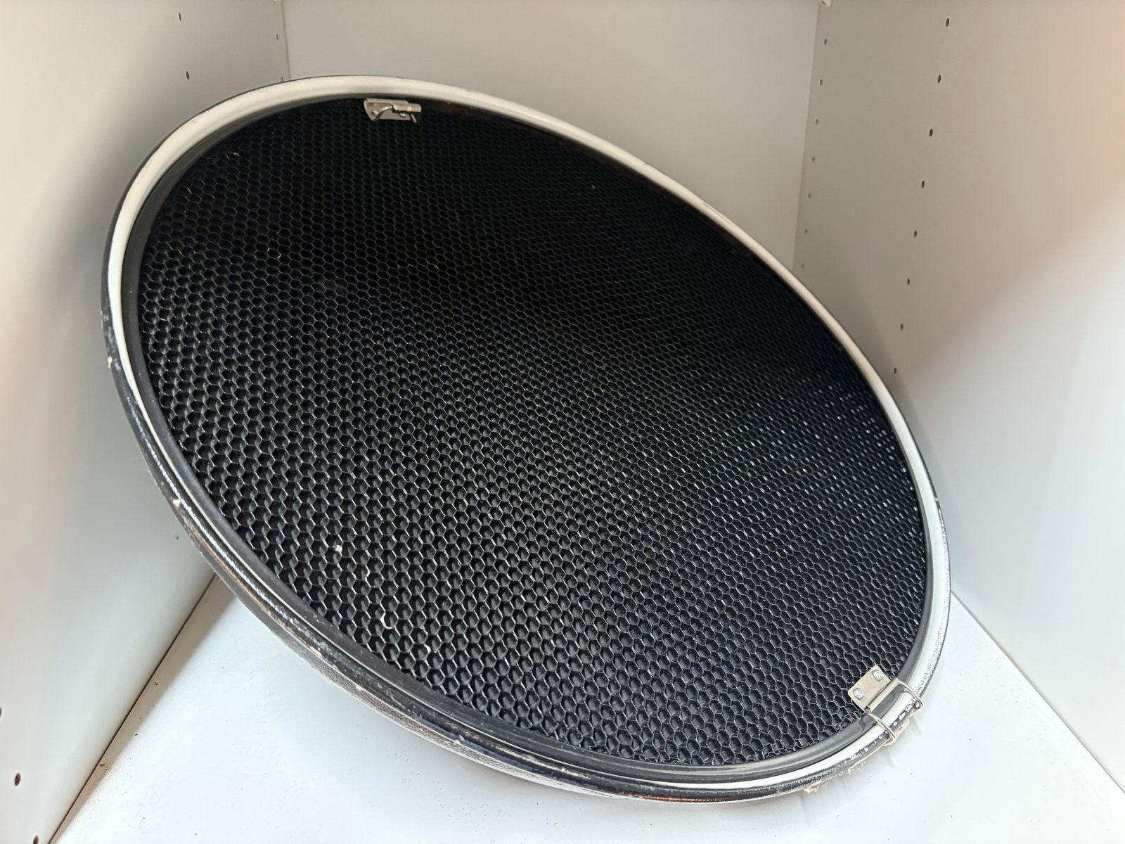 Parabolische Softbox met Grid voor Studioflitser, Lamp of Flitsset, Gebruikt, Inclusief grid, Ophalen of Verzenden