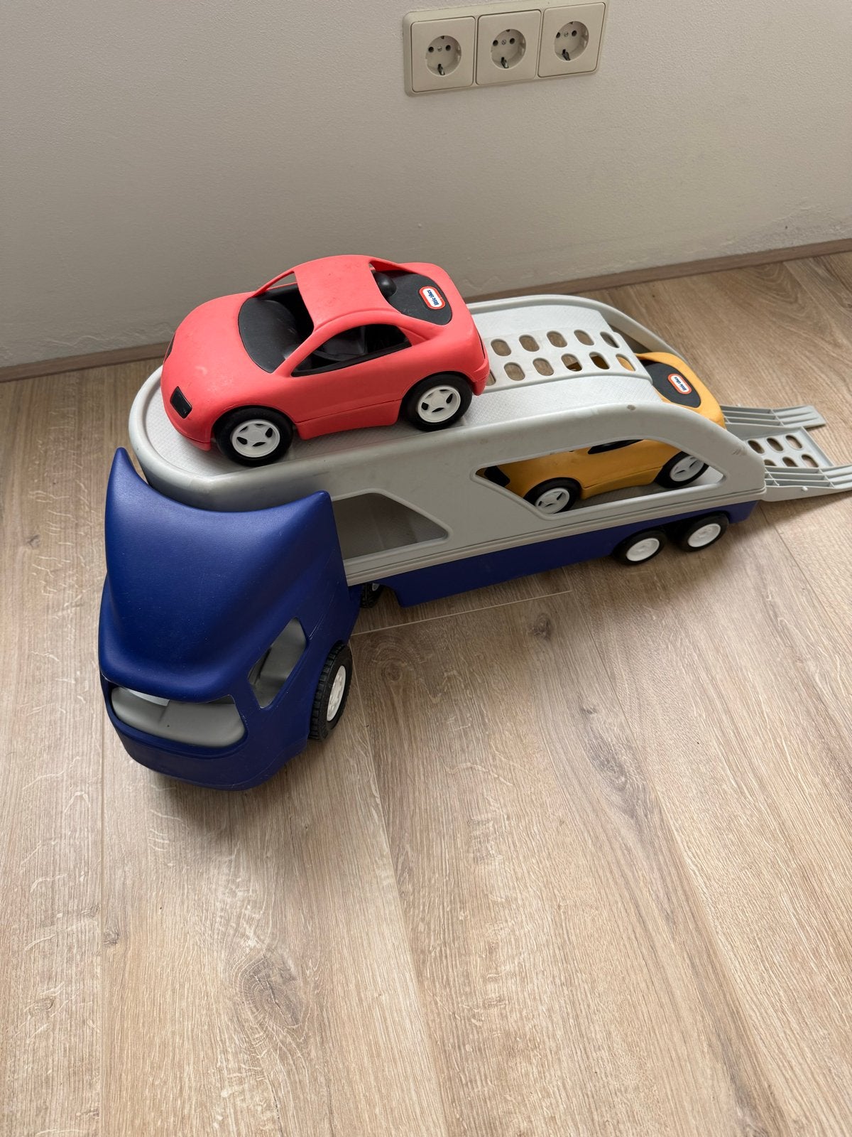 Little Tikes Autoambulance met 2 auto's, Ophalen of Verzenden, Gebruikt