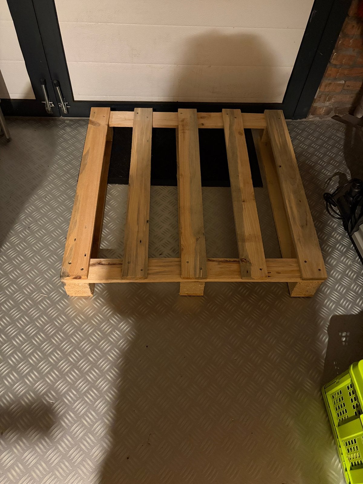 Gratis pallet haardhout nieuw en droog, Ophalen, Nieuw