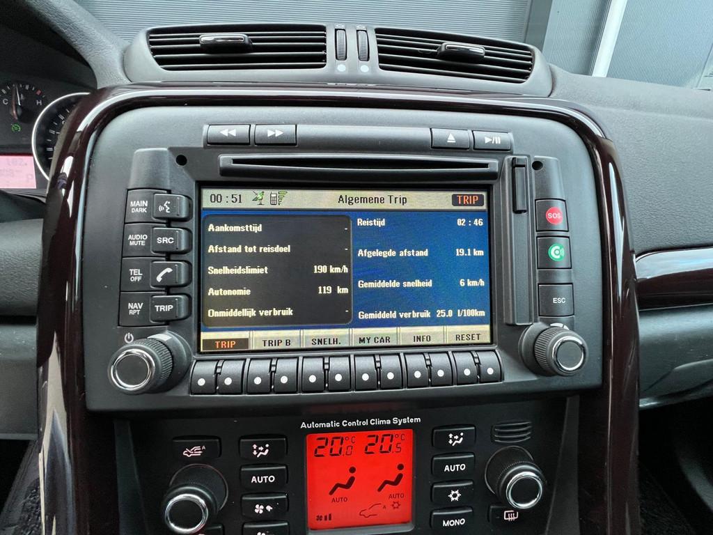 Fiat Croma 2.2-16V Emotion|Automaat|Navi|Clima|Lmv, Gebruikt, 4 cilinders, 700 kg, Bedrijf