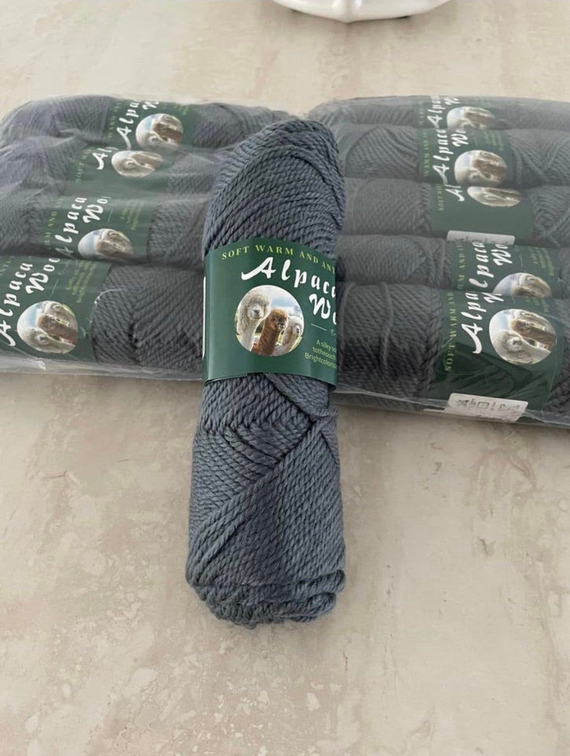 alpaca wool, Ophalen of Verzenden, Zo goed als nieuw, Breien of Haken, Wol of Garen