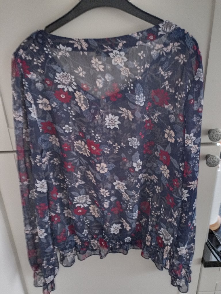 dunne doorzichtige zomerbloes blauw/bloemen, Kleding | Dames, Blouses en Tunieken, Ophalen of Verzenden, Gedragen, Blauw
