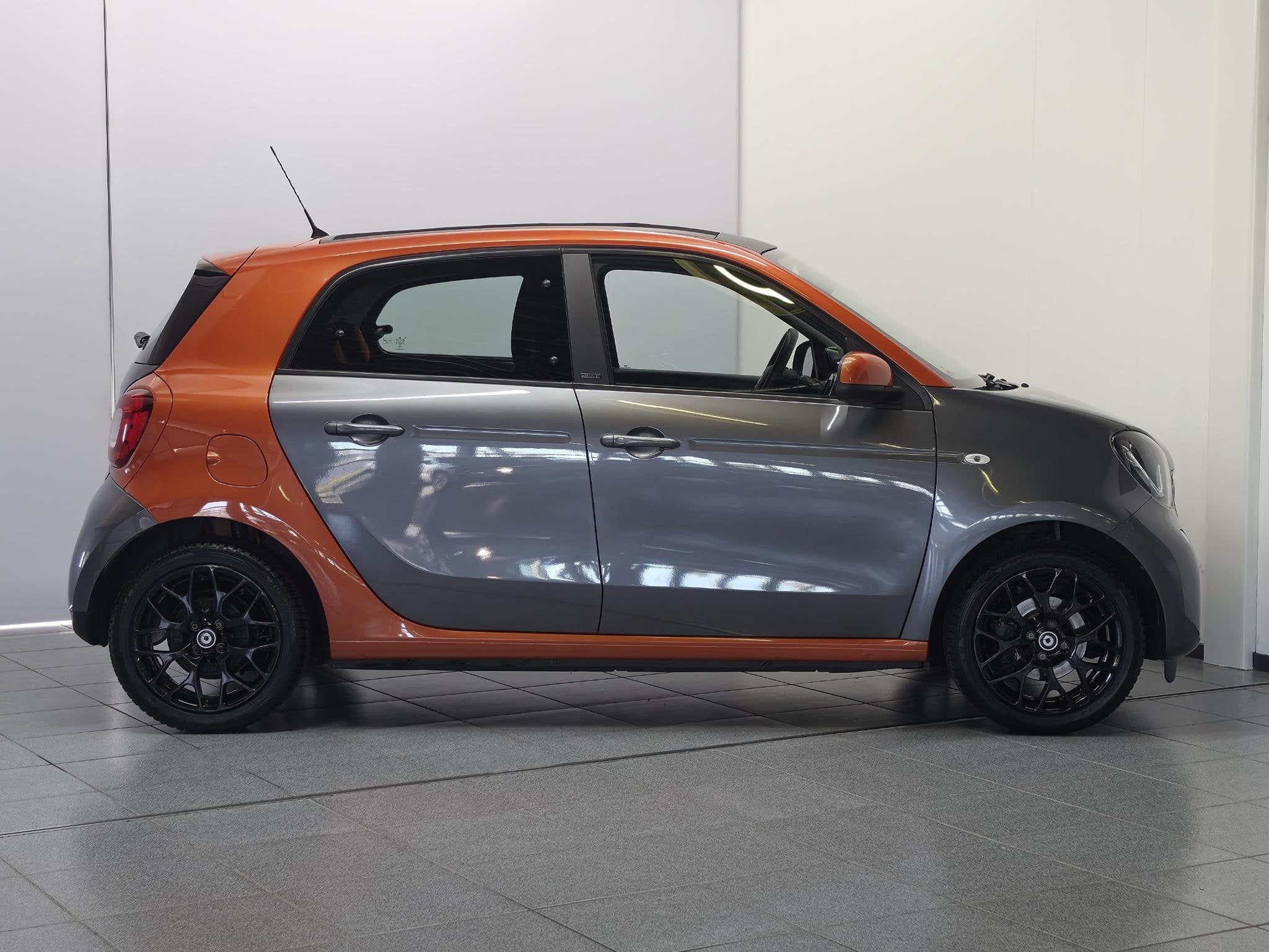 smart forfour 1.0 Passion Schuifdak, Airco, Achteruitrijcame, Auto's, Gebruikt, 4 stoelen, Origineel Nederlands, Handgeschakeld