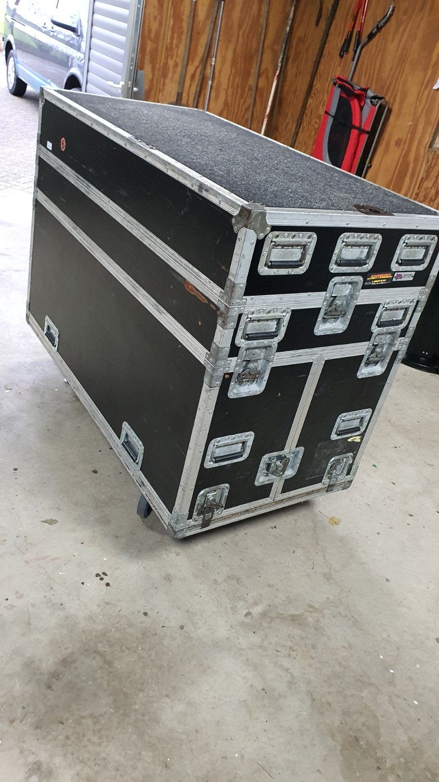 Verrijdbare drumkist / drumpodium voor drumstel, Ophalen, Gebruikt, Overige merken