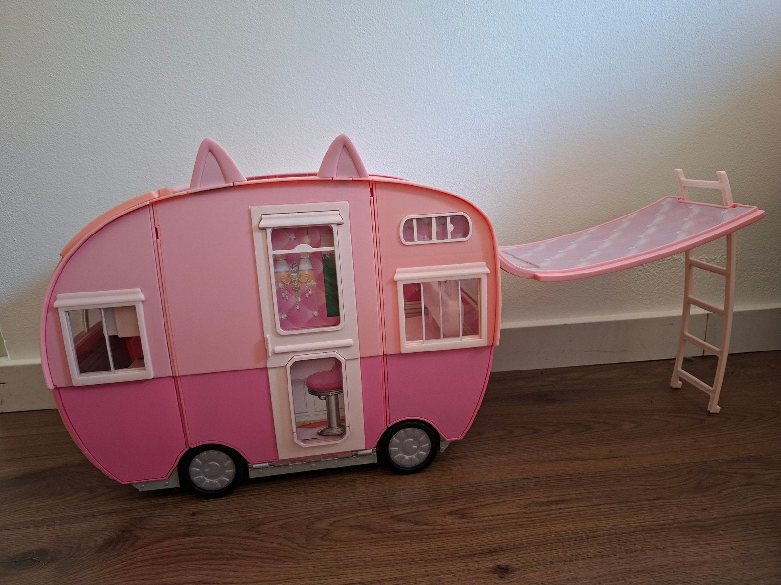 Grote set Na! Na! Na! Surprise poppen met camper, Ophalen of Verzenden, Gebruikt, Overige typen