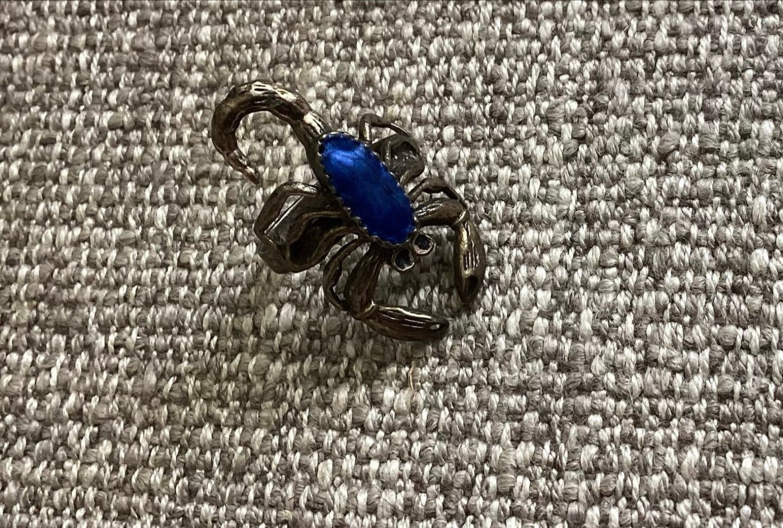 Unieke Schorpioen Ring met Blauwe Steen, Sieraden, Tassen en Uiterlijk, Gebruikt, Ophalen of Verzenden, 17 tot 18, Dame of Heer