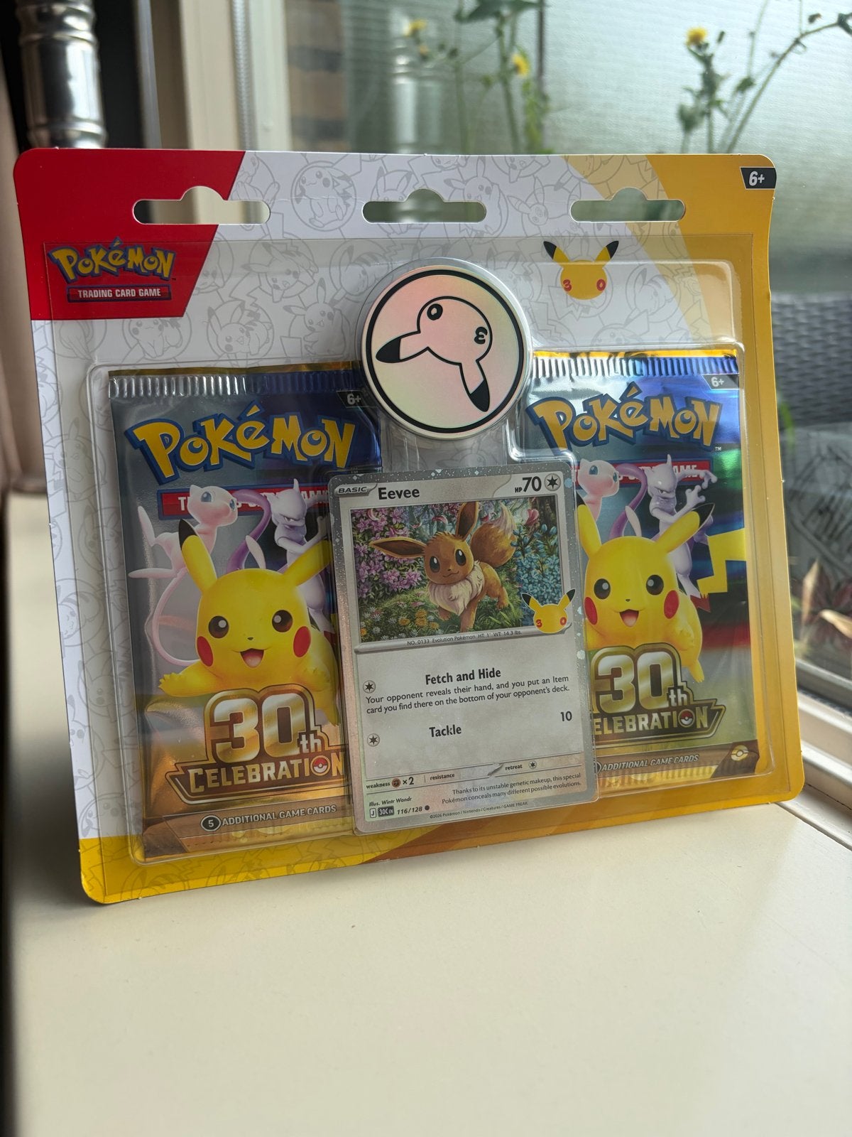 Pokémon 30th celebration Eevee Blister Pack, Ophalen of Verzenden, Nieuw