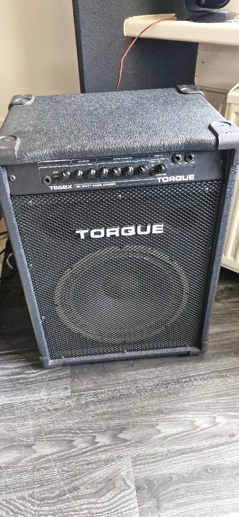 Torque T65BX bass versterker, Ophalen of Verzenden, Zo goed als nieuw, Basgitaar, 50 tot 100 watt