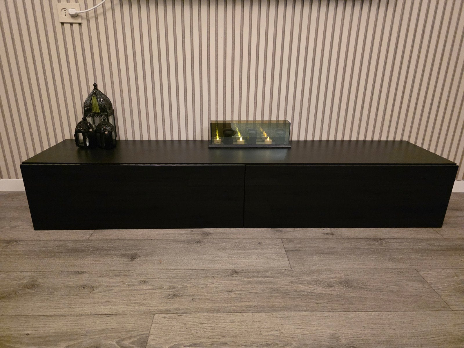 Zwarte tv kast 180 cm ZGAN, Ophalen, 150 tot 200 cm, Zo goed als nieuw, Minder dan 100 cm