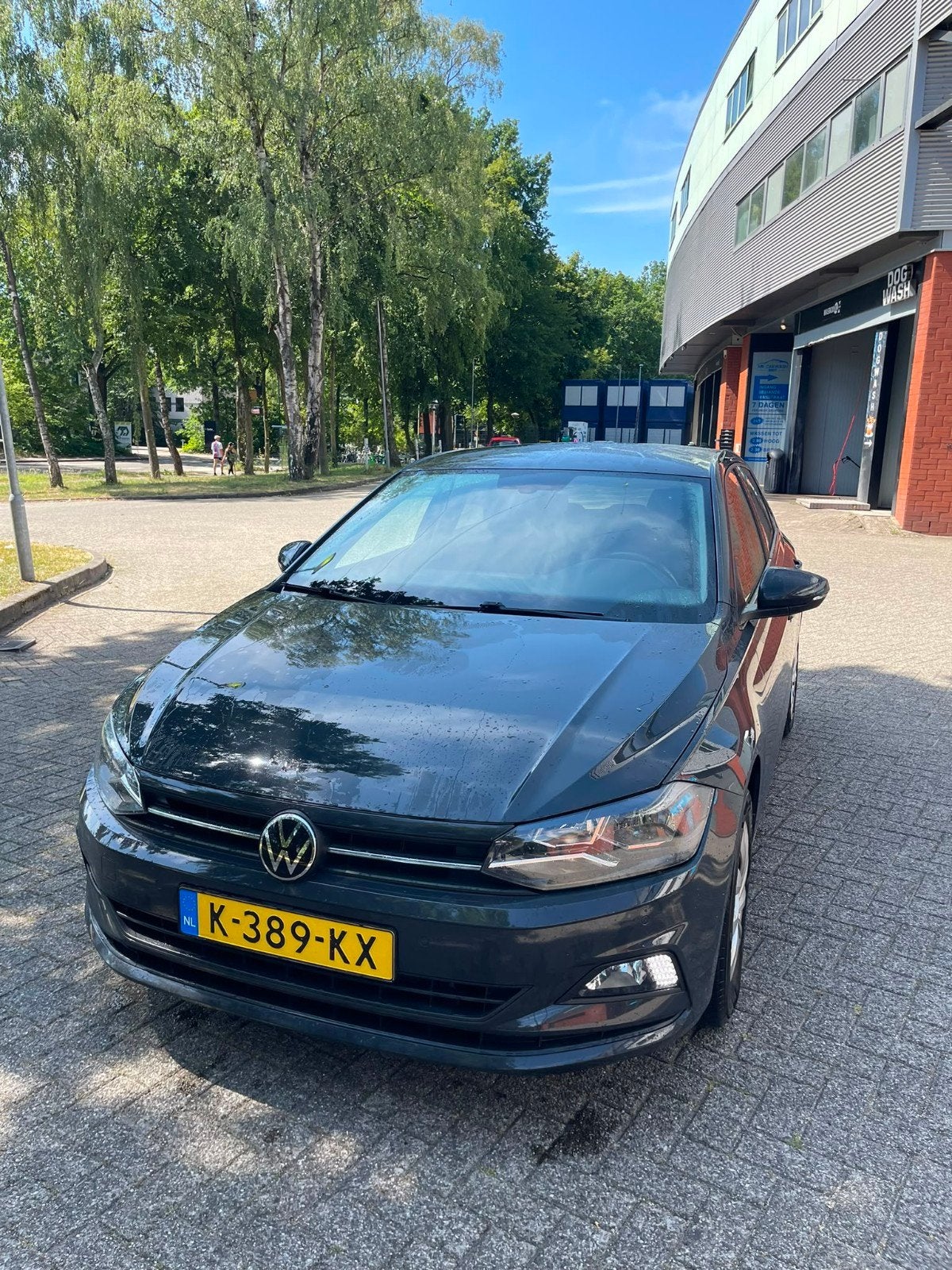 Volkswagen Polo 1.0 TSI 95pk 2021 Grijs CarPlay in top staat, Auto's, Voorwielaandrijving, Zwart, 49 €/maand, Origineel Nederlands