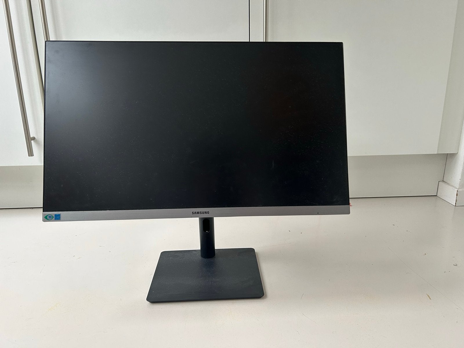 Samsung S24R650FDU 27 inch monitor - In hoogte verstelbaar, Gaming, IPS, HDMI, Full HD