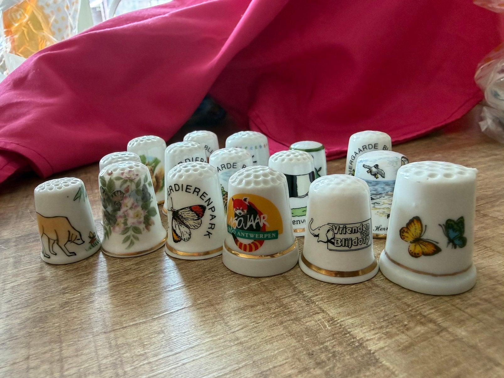 Dieren-vingerhoedjes, Ophalen of Verzenden, Zo goed als nieuw