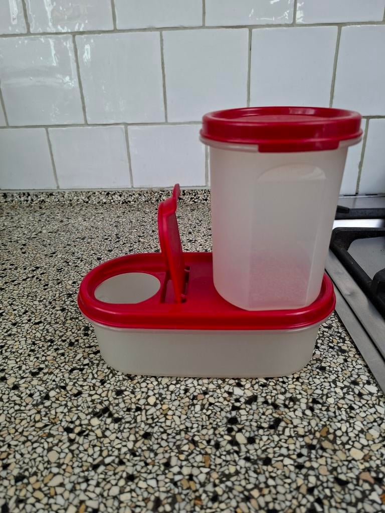 Tupperware modular Mates circular voorraaddoos rode deksels, Ophalen of Verzenden, Gebruikt, Rood, Bus of Trommel