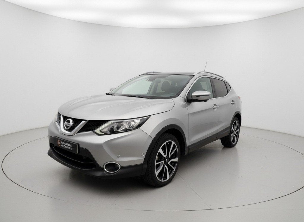 Nissan QASHQAI 1.2 PREMIER EDITION, 360, PANO, TREKHAAK., Voorwielaandrijving, Euro 5, Gebruikt, 4 cilinders