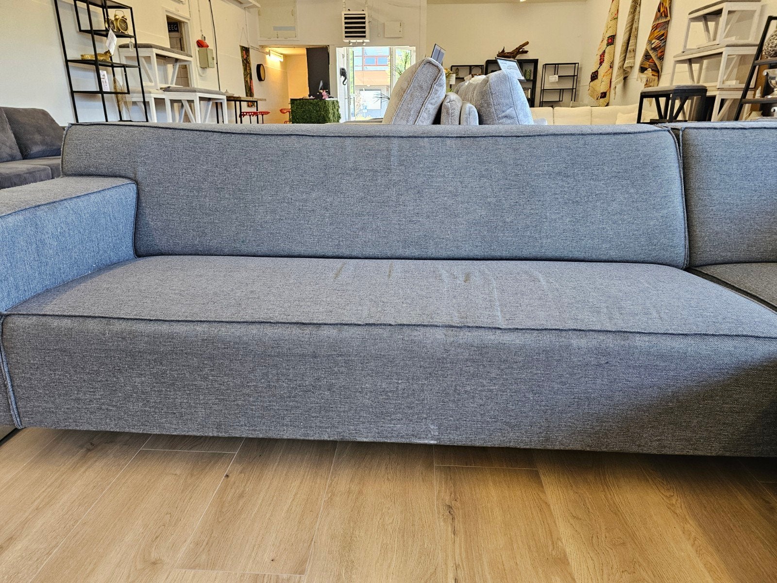 Hoekbank Textiel, Ophalen, Home Friesland, Info@homefriesland.nl, Kelvinstraat 6 8912BA
