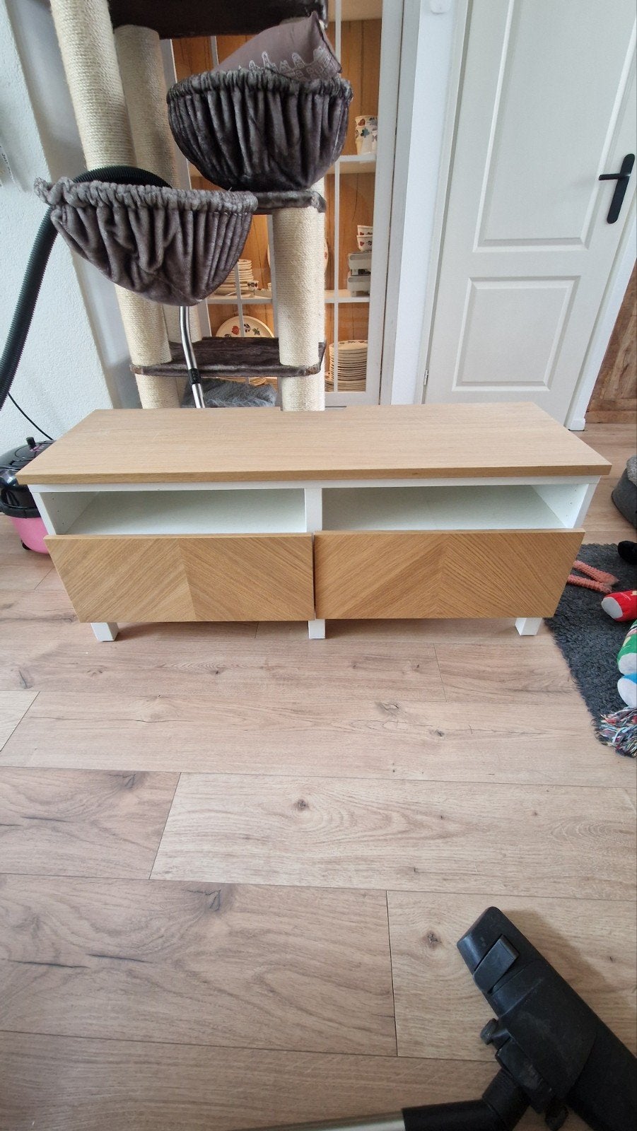 Tv meubel Bestä, 100 tot 150 cm, Ophalen of Verzenden, Zo goed als nieuw, 25 tot 50 cm