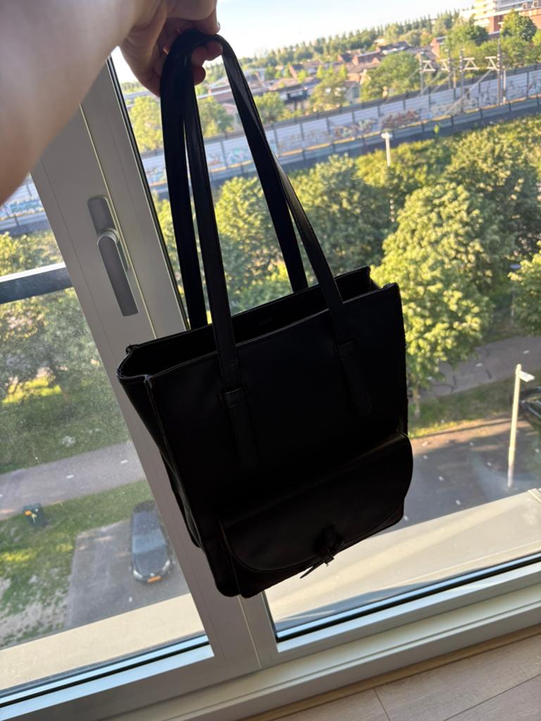 Schouder-/laptoptas Violet Hamden, Ophalen, 30 cm of meer, Gebruikt, Zwart